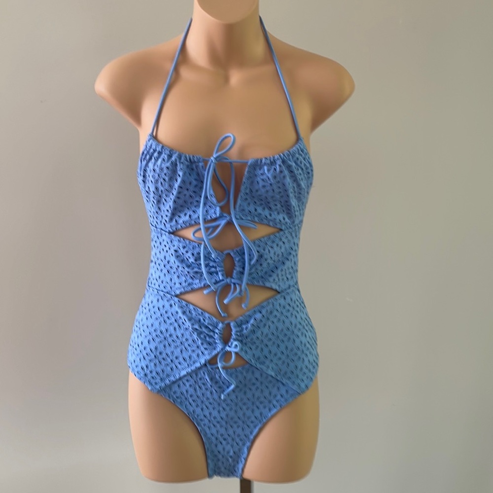 Guess One Piece Eyelet Swimsuit, Size S with front cutouts  BNWT , baby blue.